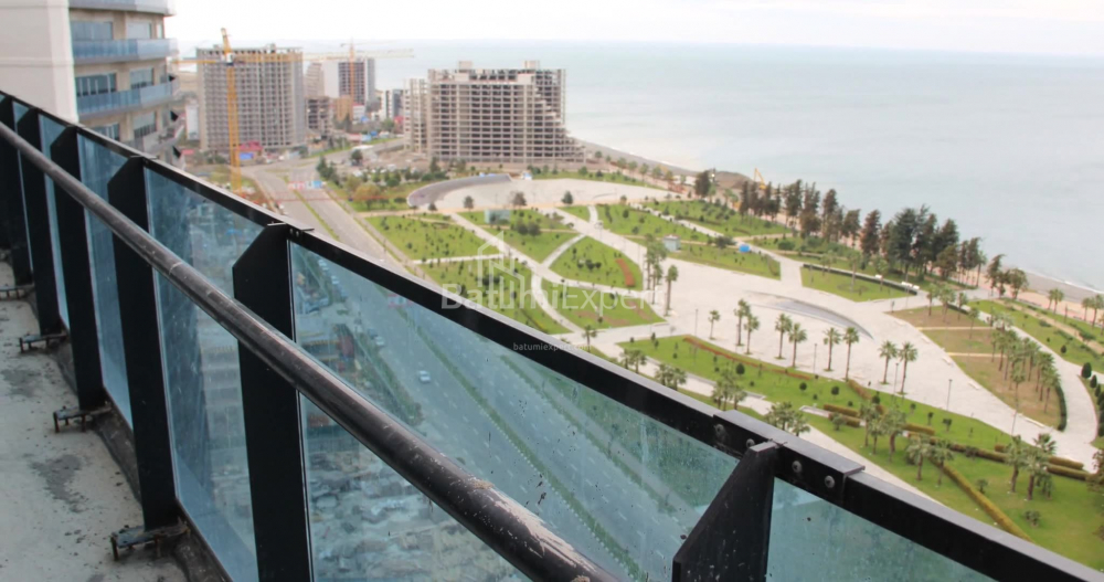 Daire 76.07 m² Daire - Lech ve Maria Kachinsky, Batumi, Gürcistan