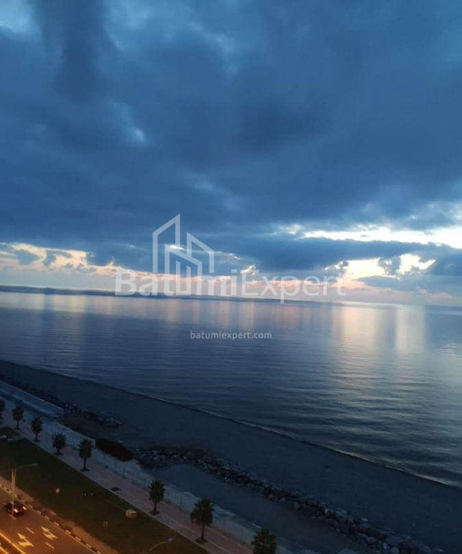 Daire 73 m² Daire - Şerif Khimshiashvili, Batumi, Gürcistan