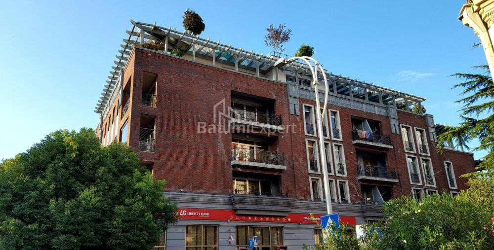Daire 240 m² Daire - Yurievskaya, Batumi, Gürcistan