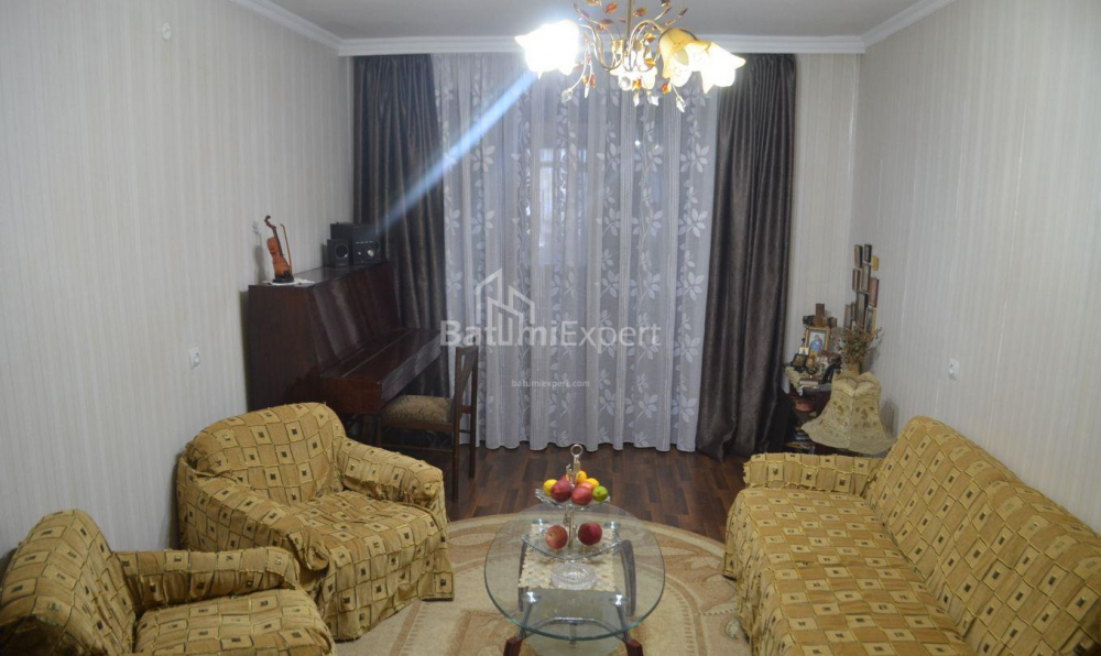 Daire 100 m² Daire - Zuraba Gorgiladze, Batumi, Gürcistan
