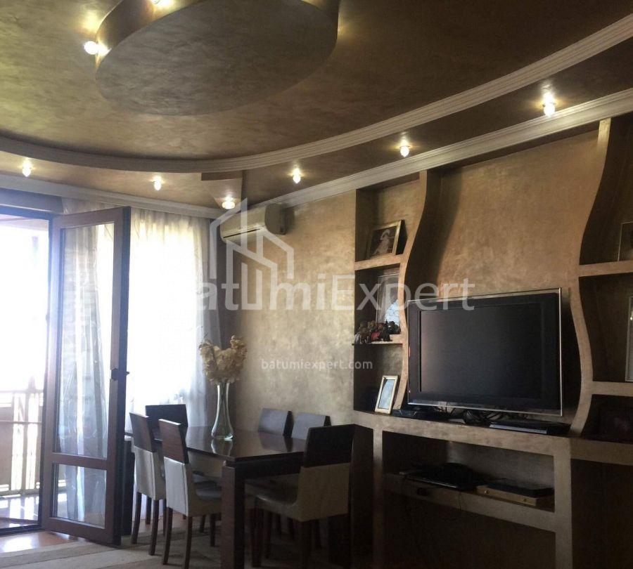 Daire 80 m² Daire - Beşik, Batumi, Gürcistan