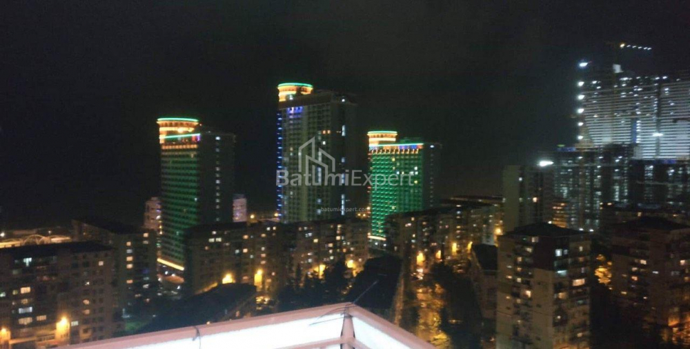 Daire 112 m² Daire - Şalva Inasaridze, Batumi, Gürcistan