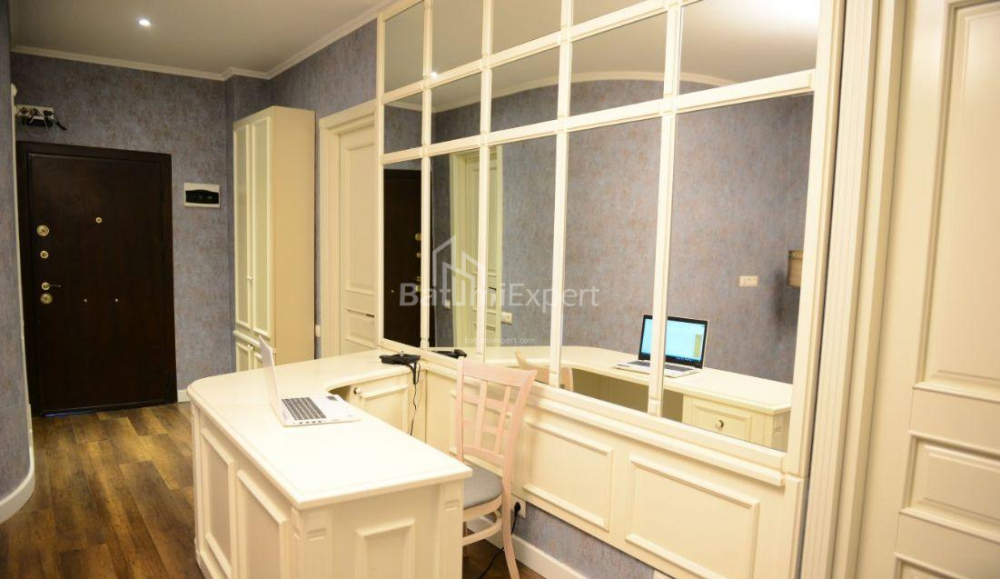 Daire 60 m² Daire - Vakhtang Gorgasali, Batumi, Gürcistan