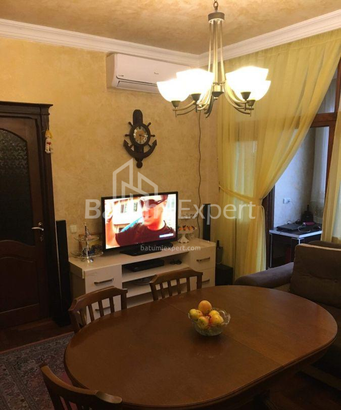 Daire 70 m² Daire - Yurievskaya, Batumi, Gürcistan
