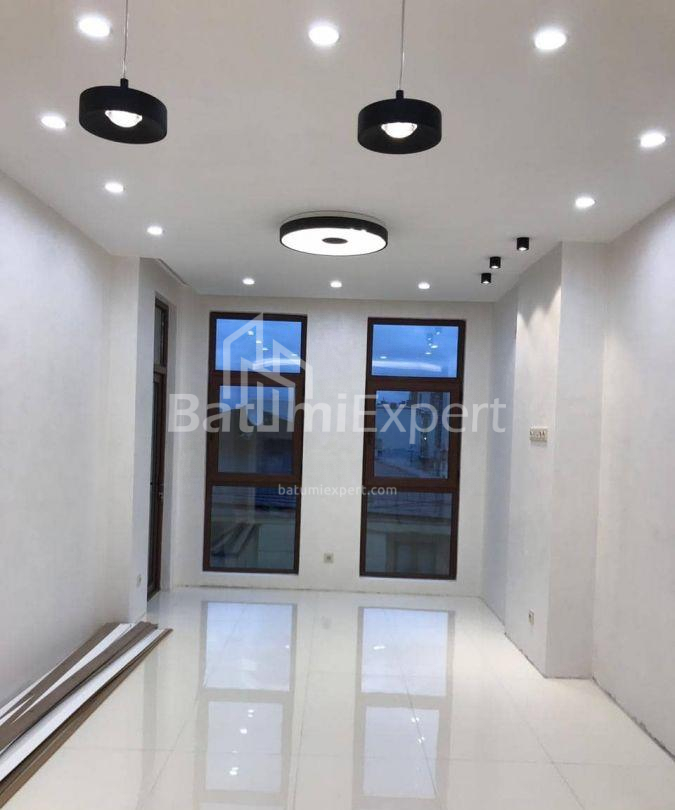 Daire 85 m² Daire - Yurievskaya, Batumi, Gürcistan