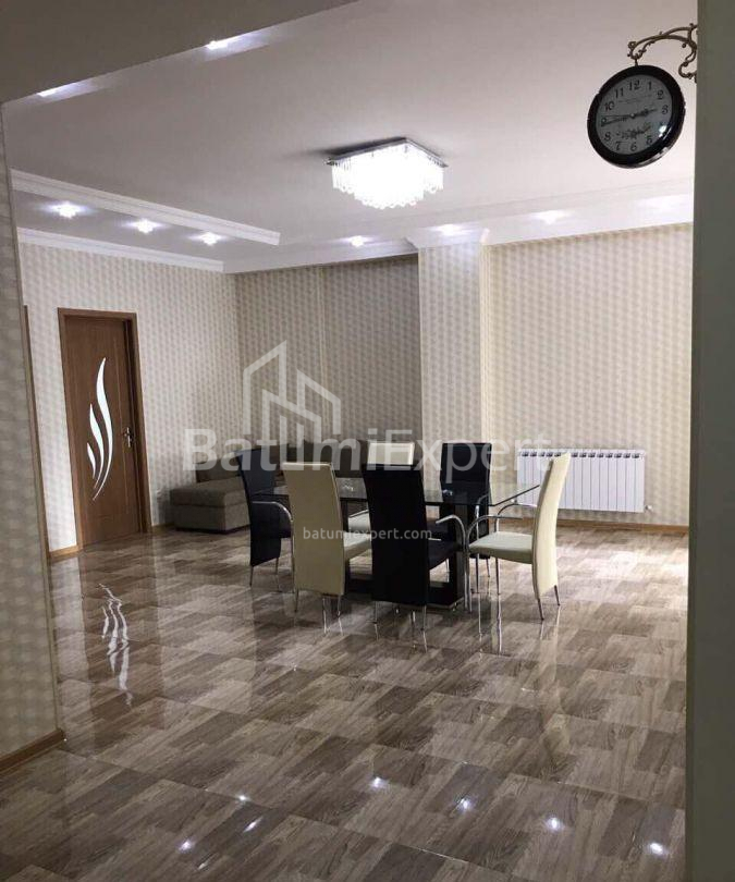 Daire 104 m² Daire - Yurievskaya, Batumi, Gürcistan