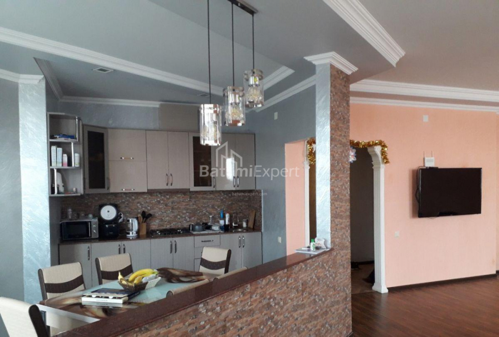 Daire 120 m² Daire - Yurievskaya, Batumi, Gürcistan