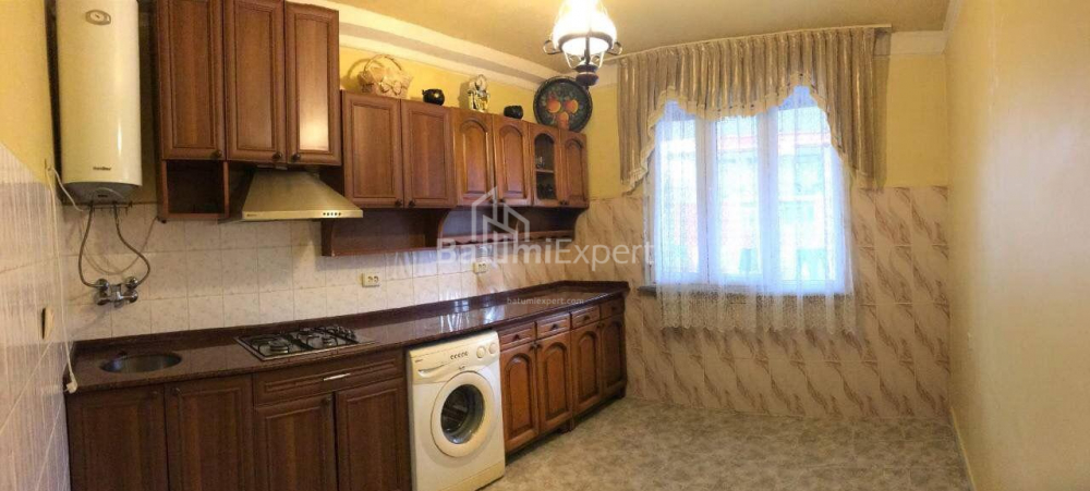 Daire 90 m² Daire - Yurievskaya, Batumi, Gürcistan