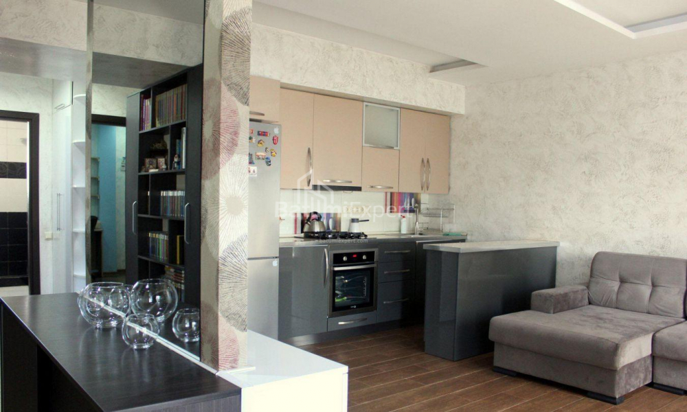 Daire 76 m² Daire - Zuraba Gorgiladze, Batumi, Gürcistan