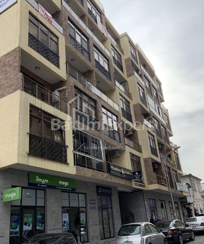 Daire 90 m² Daire - Vakhtang Gorgasali, Batumi, Gürcistan
