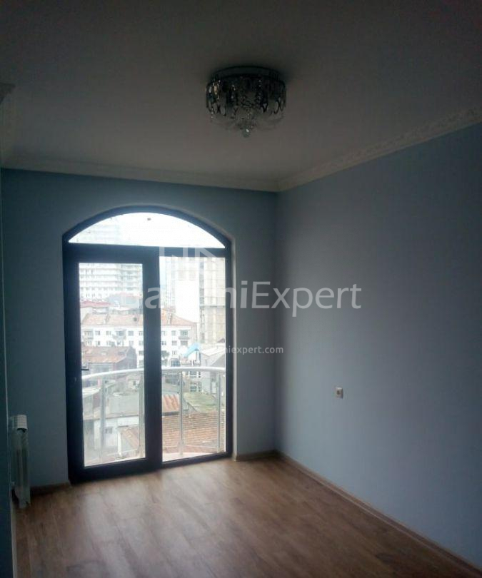 Daire 73 m² Daire - İlya Çavçavadze, Batumi, Gürcistan