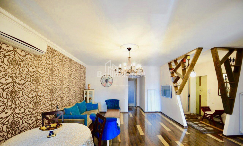 Daire 93 m² Daire - Alexandra Griboyedova, Batumi, Gürcistan