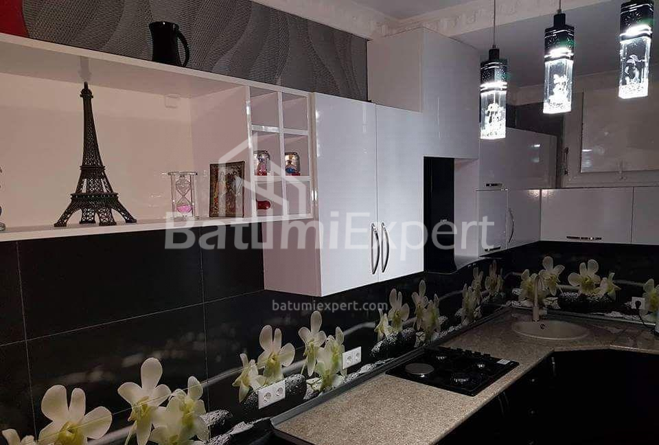 Daire 76 m² Daire - Yurievskaya, Batumi, Gürcistan