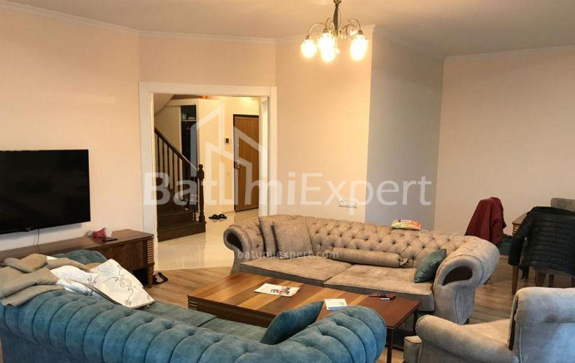 Daire 202 m² Daire - Yurievskaya, Batumi, Gürcistan