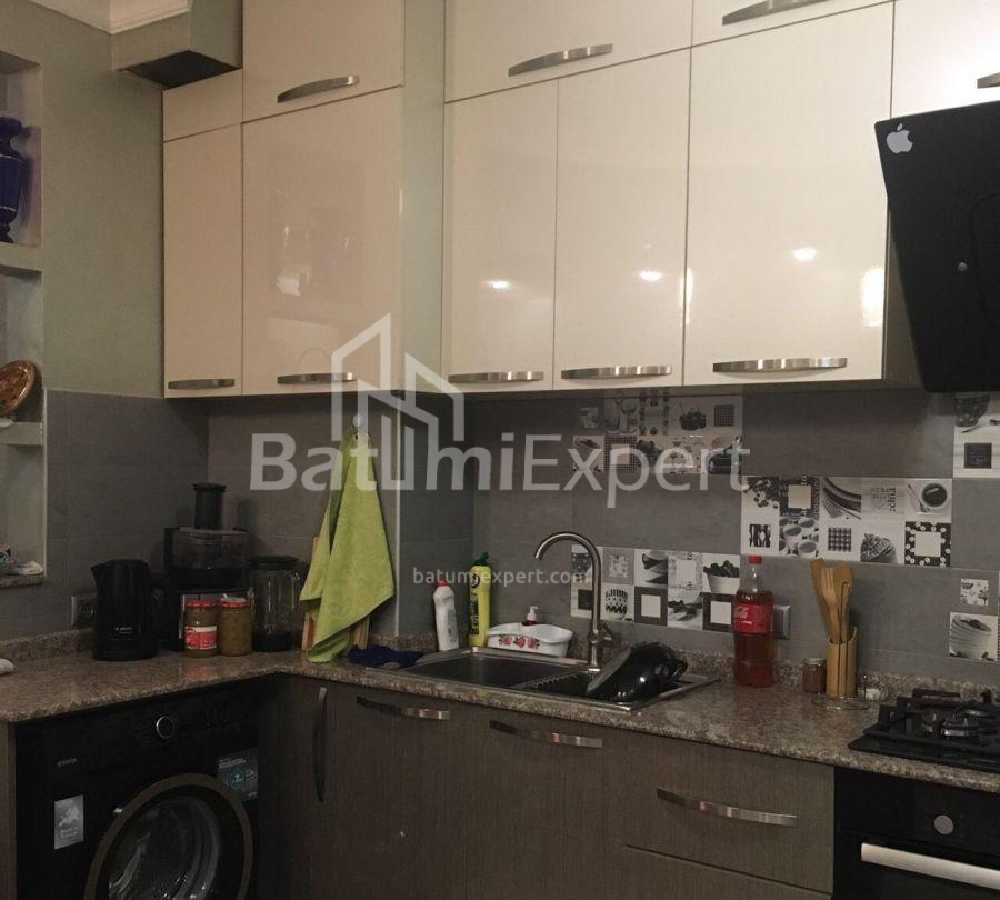 Daire 90 m² Daire - Zuraba Gorgiladze, Batumi, Gürcistan