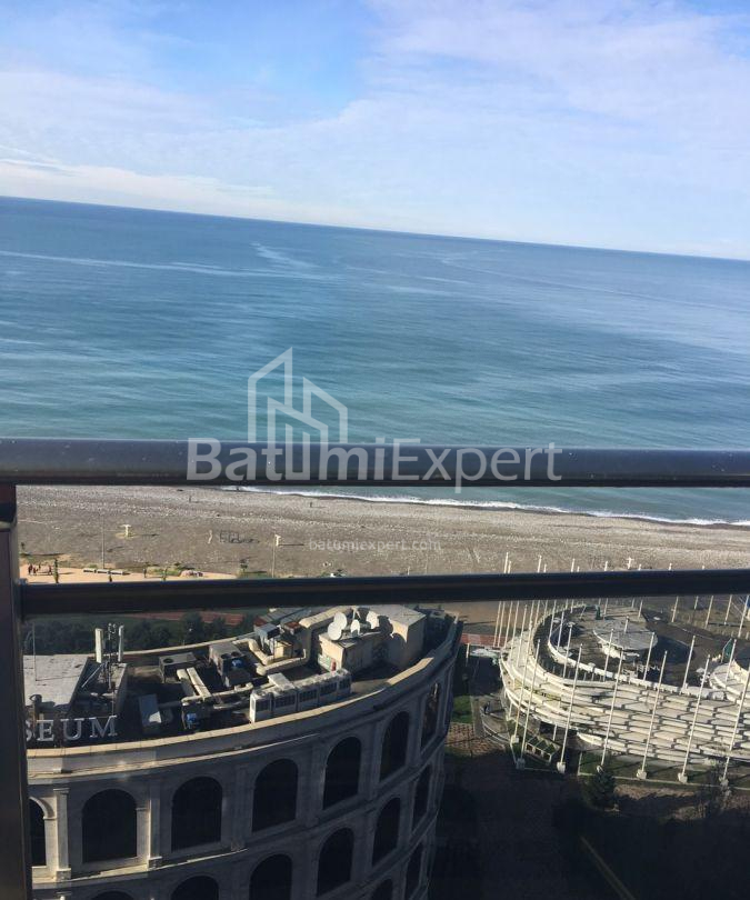 Daire 100 m² Daire - Şerif Khimshiashvili, Batumi, Gürcistan