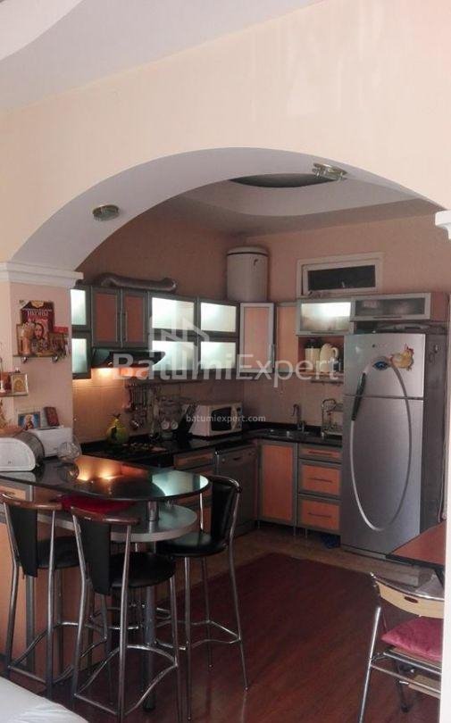 Daire 88 m² Daire - Memeda Abashidze, Batumi, Gürcistan