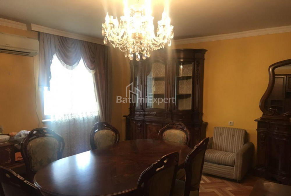 Daire 93 m² Daire - Yurievskaya, Batumi, Gürcistan