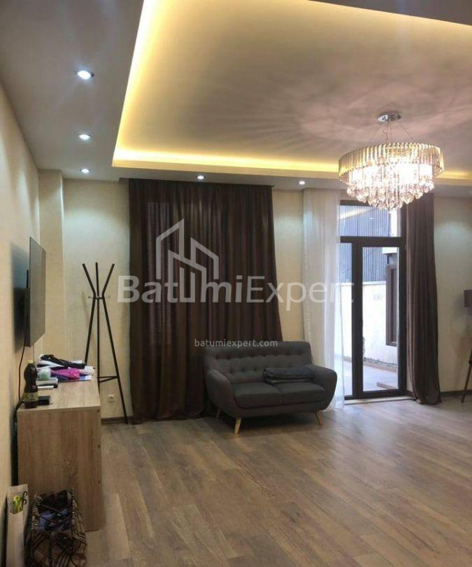 Daire 110 m² Daire - Yurievskaya, Batumi, Gürcistan