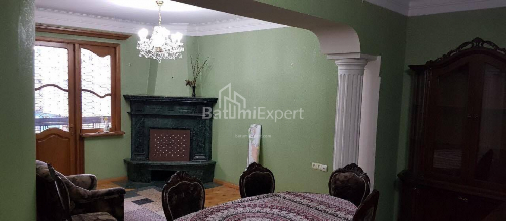 Daire 90 m² Daire - Vakhtang Gorgasali, Batumi, Gürcistan