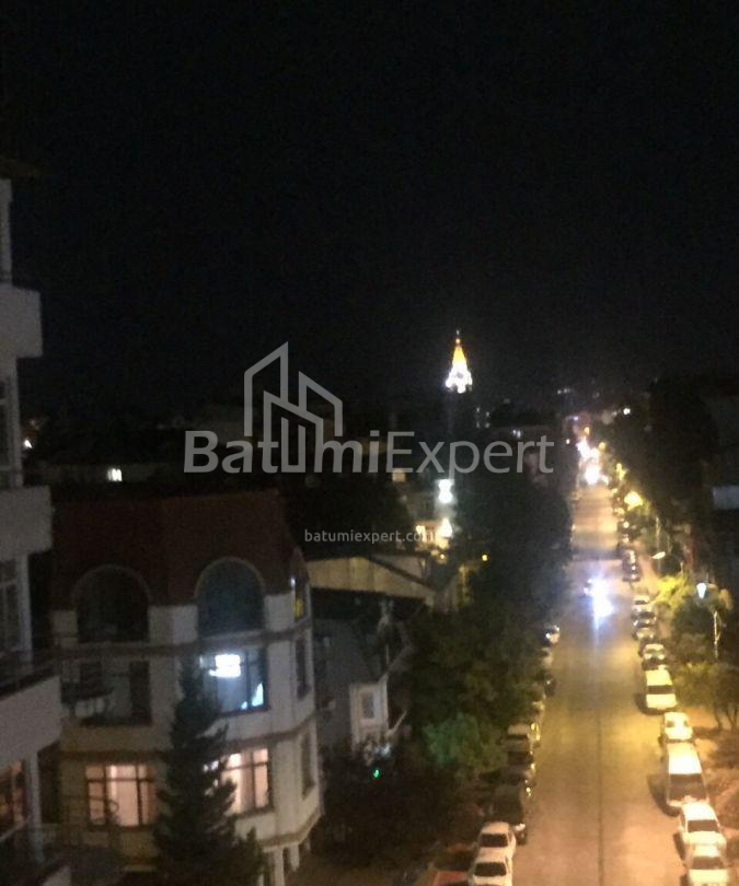 Daire 90 m² Daire - Vakhtang Gorgasali, Batumi, Gürcistan
