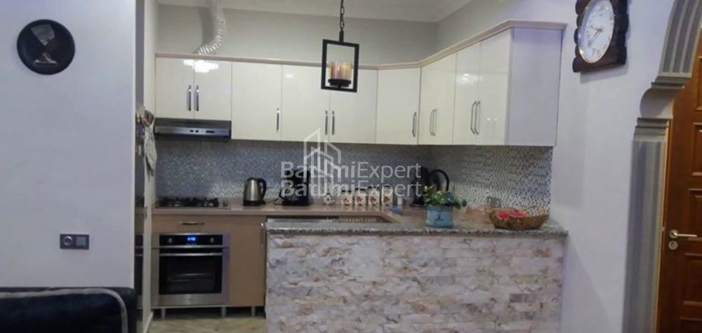 Daire 78 m² Daire - Şerif Khimshiashvili, Batumi, Gürcistan