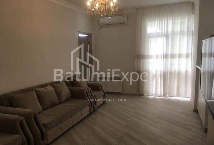 Daire 80 m² Daire - Yurievskaya, Batumi, Gürcistan