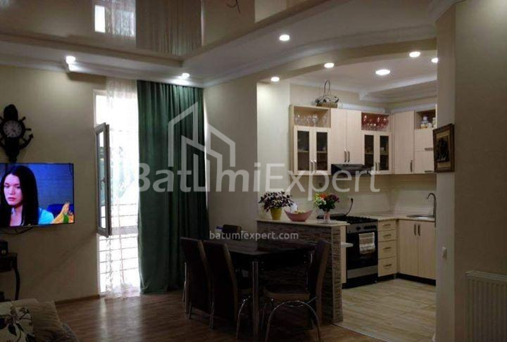 Daire 77 m² Daire - Şalva Inasaridze, Batumi, Gürcistan