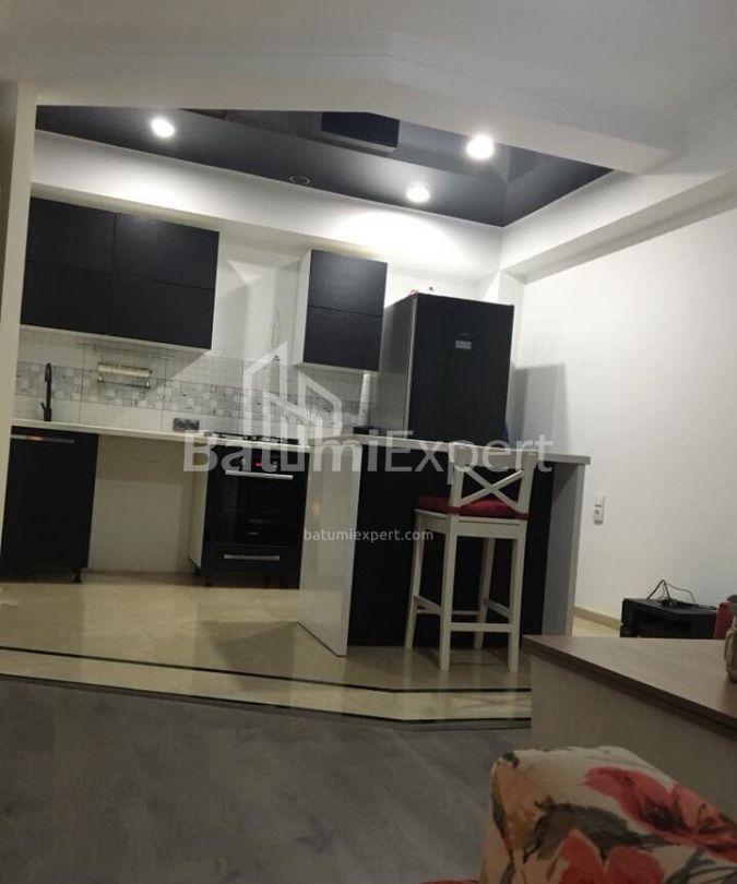 Daire 80 m² Daire - Kral Parnavaz, Batumi, Gürcistan
