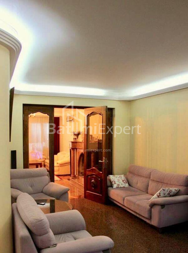 Daire 140 m² Daire - Kral Parnavaz, Batumi, Gürcistan