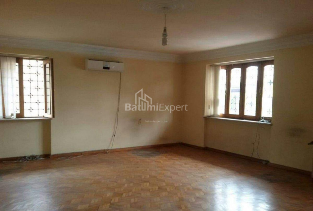 Daire 92 m² Daire - 26 Mayıs, Batumi, Gürcistan