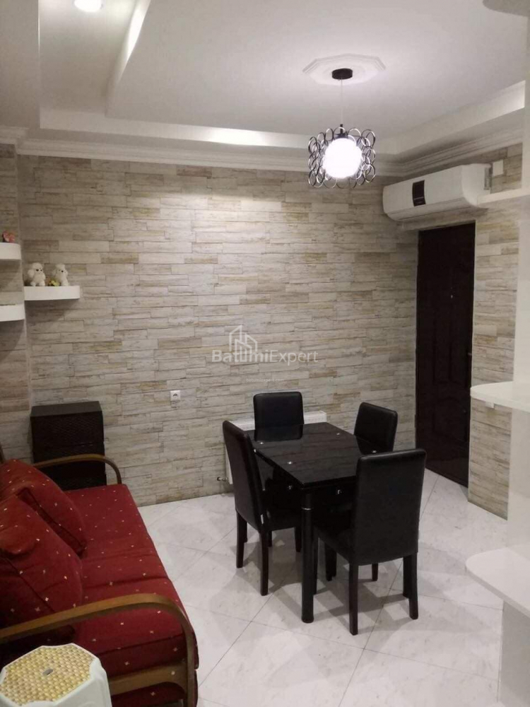 Daire 70 m² Daire - Şerif Khimshiashvili, Batumi, Gürcistan