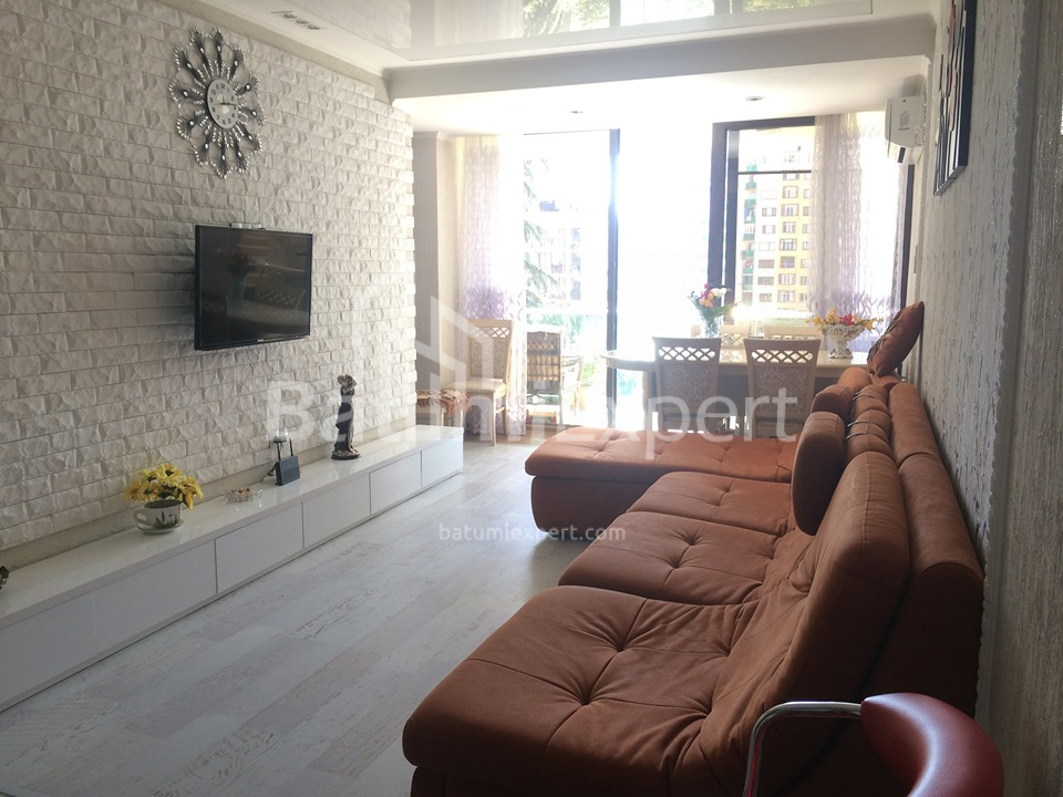 Daire 110 m² Daire - General Aslan Abashidze, Batumi, Gürcistan