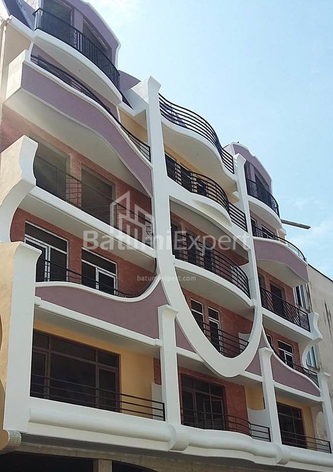 Daire 96.4 m² Daire - israfila jincharadze, Batumi, Gürcistan