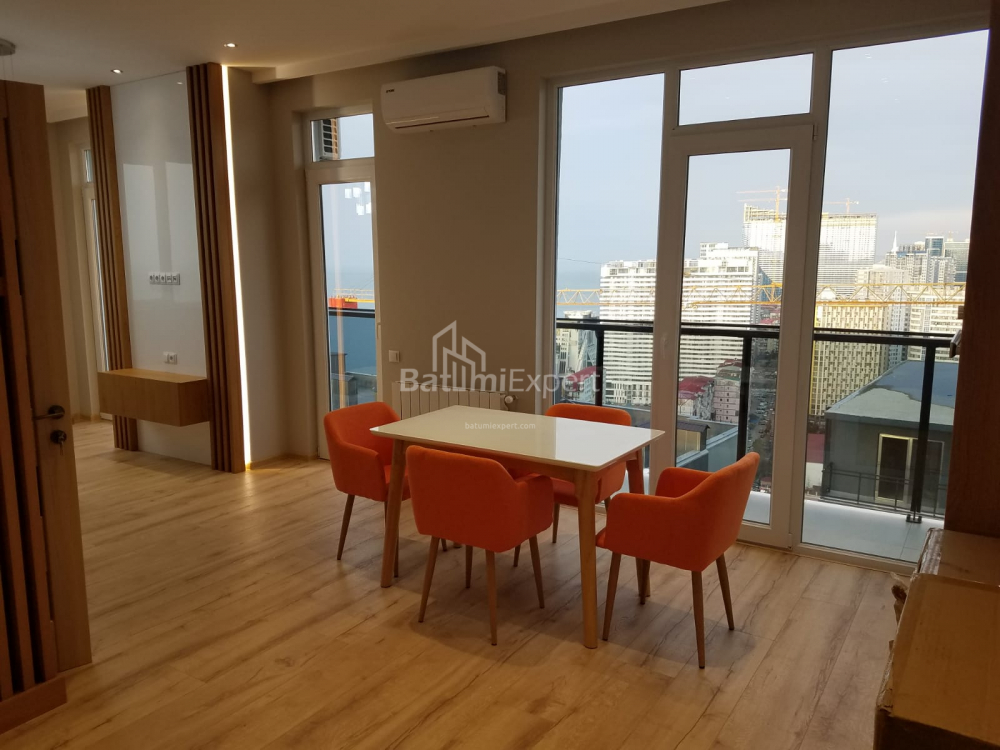 Daire 60 m² Daire - Şerif Khimshiashvili, Batumi, Gürcistan