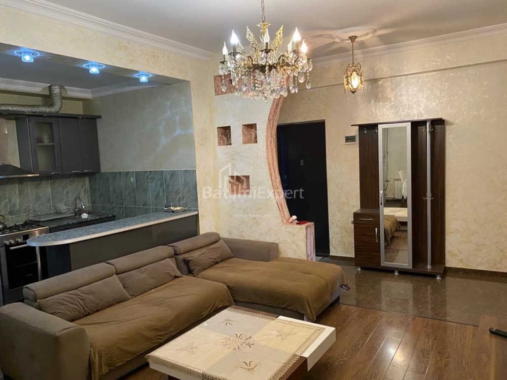 Daire 80 m² Daire - Şalva Inasaridze, Batumi, Gürcistan