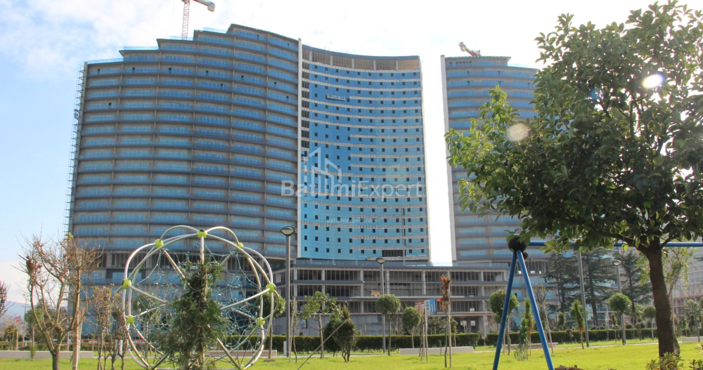 Daire 75.75 m² Daire - Lech ve Maria Kachinsky, Batumi, Gürcistan