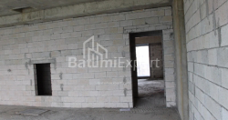Daire 75.86 m² Daire - Lech ve Maria Kachinsky, Batumi, Gürcistan