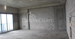 Daire 2-oda 75.9 m² - Lech ve Maria Kachinsky, Batumi
