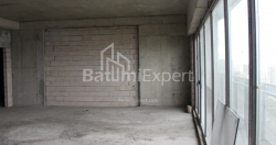 Daire 75.89 m² Daire - Lech ve Maria Kachinsky, Batumi, Gürcistan