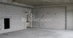 Daire 76.07 m² Daire - Lech ve Maria Kachinsky, Batumi, Gürcistan