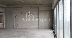 Daire 76.07 m² Daire - Lech ve Maria Kachinsky, Batumi, Gürcistan