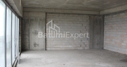 Daire 2-oda 76.1 m² - Lech ve Maria Kachinsky, Batumi