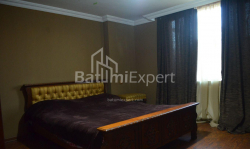 Daire 3-oda 120 m² - İlya Çavçavadze, Batumi