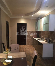 Daire 2-oda 50 m² - Şerif Khimshiashvili, Batumi