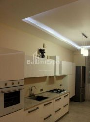 Daire 3-oda 160 m² - İlya Çavçavadze, Batumi