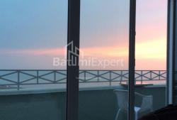 Daire 2-oda 55 m² - Şerif Khimshiashvili, Batumi