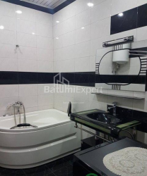 Daire 187 m² Daire - Vakhtang Gorgasali, Batumi, Gürcistan