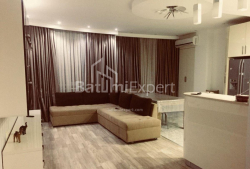 Daire 5-oda 150 m² - Vakhtang Gorgasali, Batumi