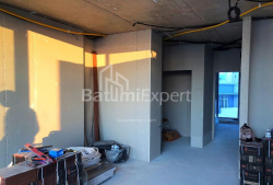 Daire 3-oda 103 m² - Niko Pirosmani, Batumi